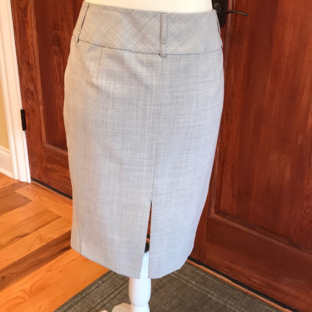 Express pencil skirt. - Picture 2 of 5